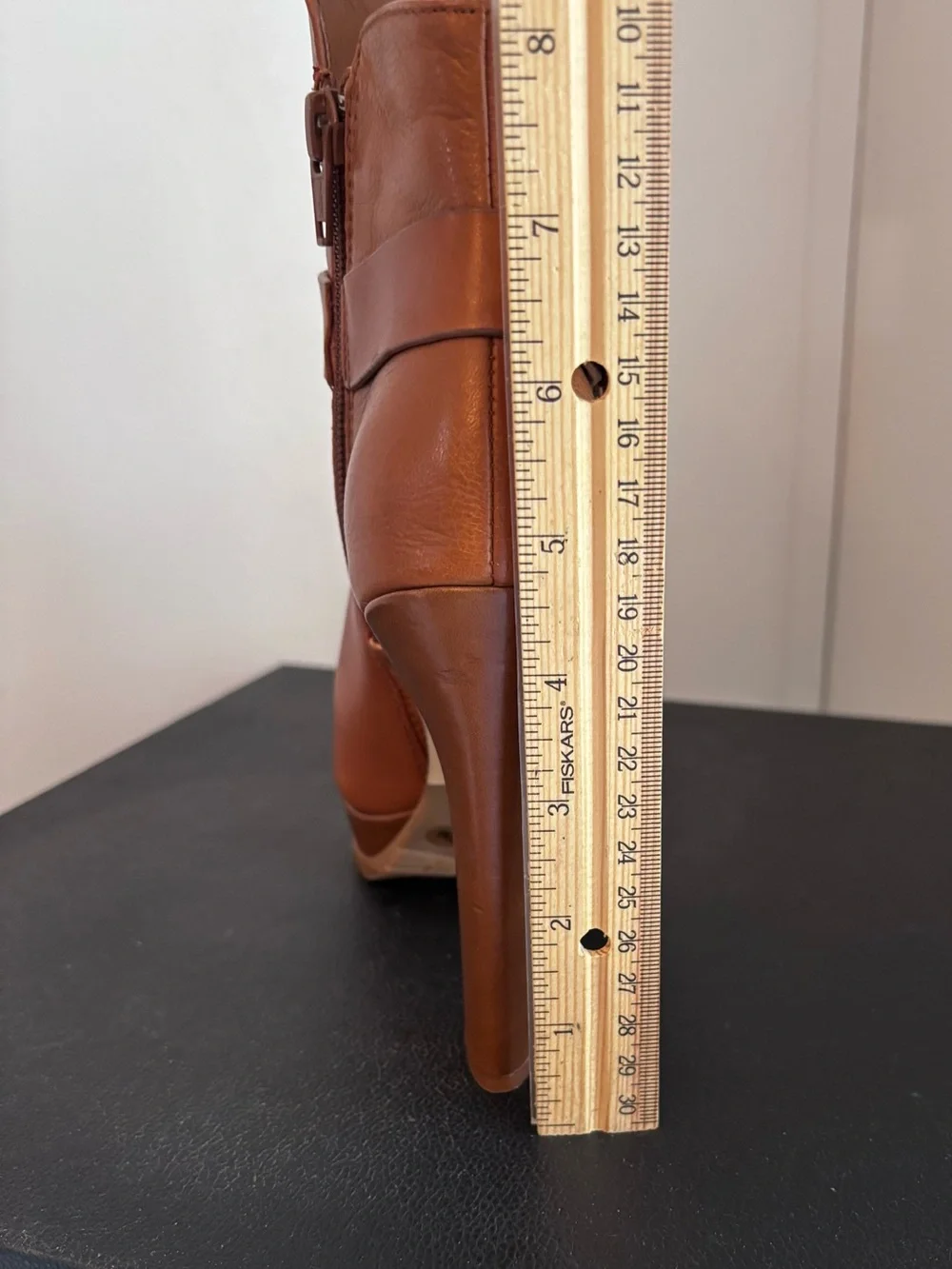 Gianni Bini Fayette O-Ring Buckle Leather Boots Cognac EUC Size 7
